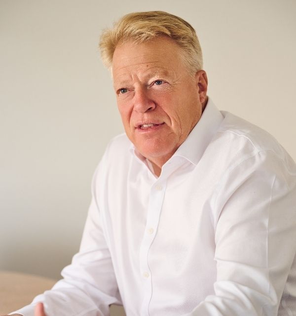 Stuart Perfitt